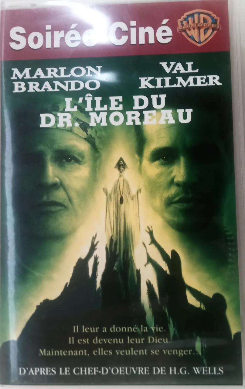 VHS L’Île du docteur Moreau – Marlon Brando, Val Kilmer